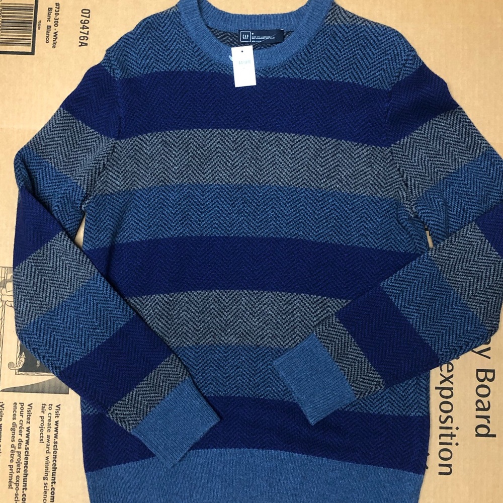 Gap Lambswool Sweater Size M